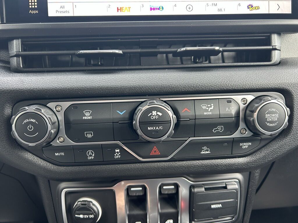 2026 Jeep Wrangler Sport Crestwood KY