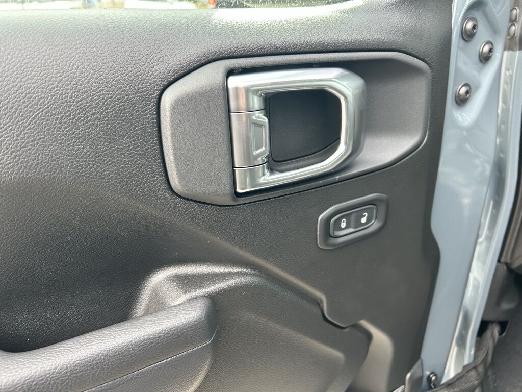 2026 Jeep Wrangler Sport Crestwood KY