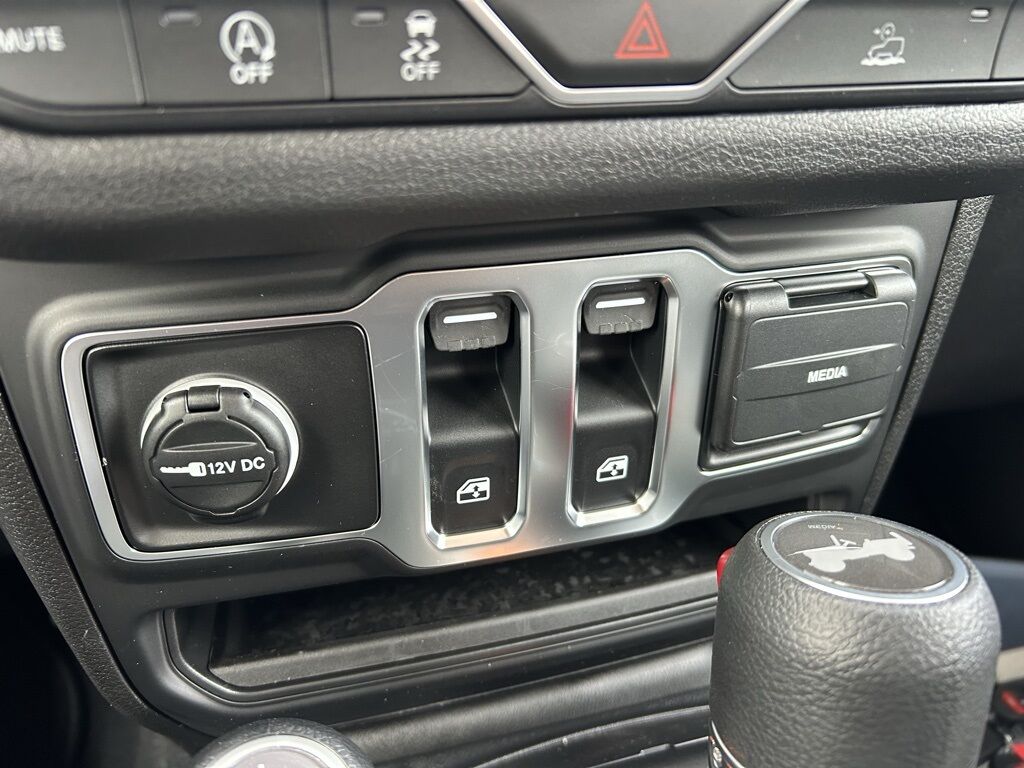 2026 Jeep Wrangler Sport Crestwood KY