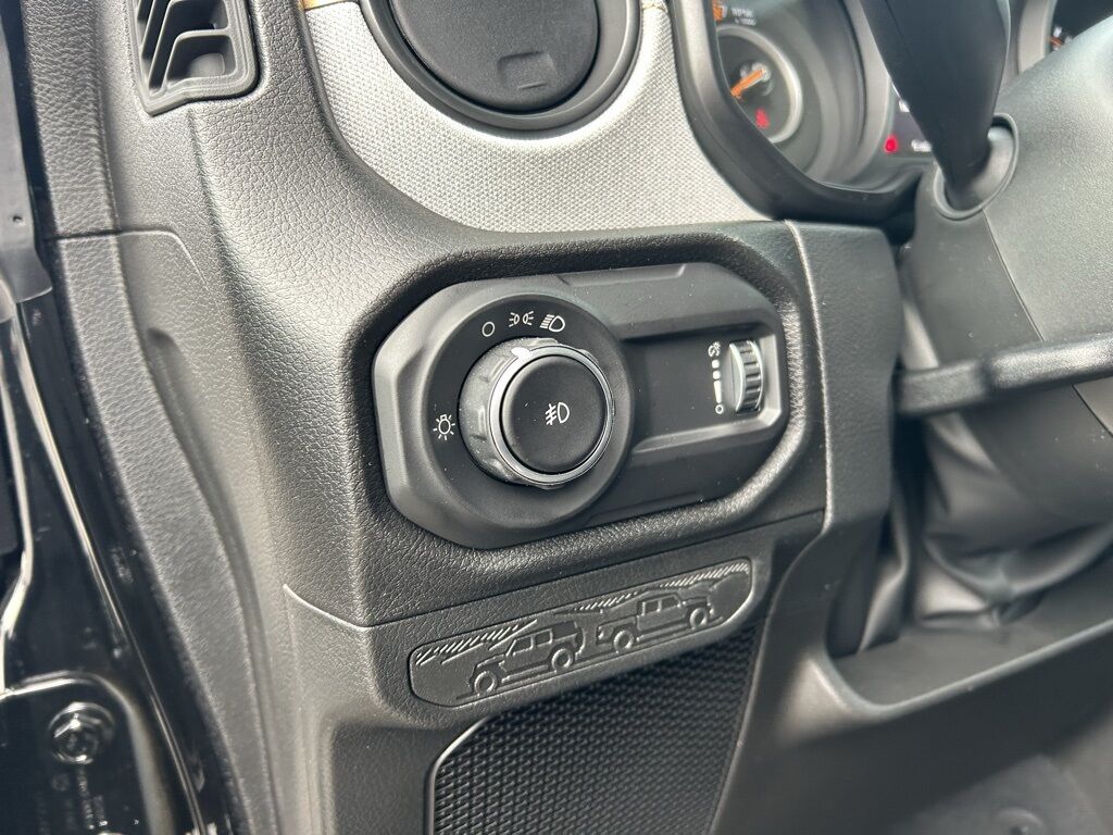 2026 Jeep Wrangler Sport Crestwood KY