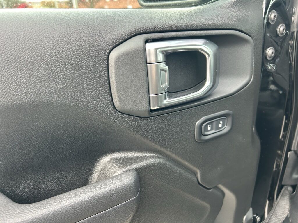 2026 Jeep Wrangler Sport Crestwood KY