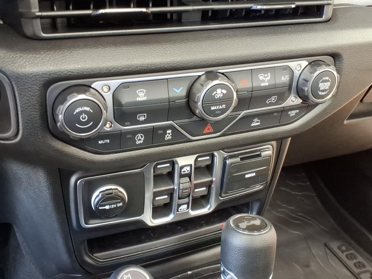 2026 Jeep Wrangler Sport S Uvalde TX