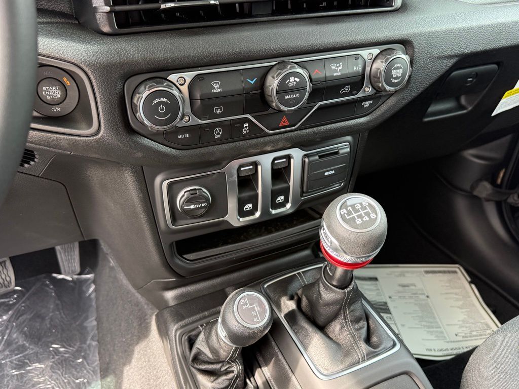 2026 Jeep Wrangler Sport S Crestwood KY