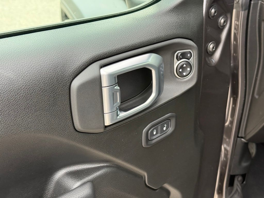 2026 Jeep Wrangler Sport S Crestwood KY