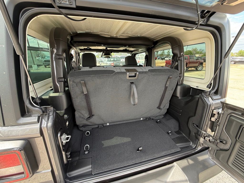 2026 Jeep Wrangler Sport S Crestwood KY