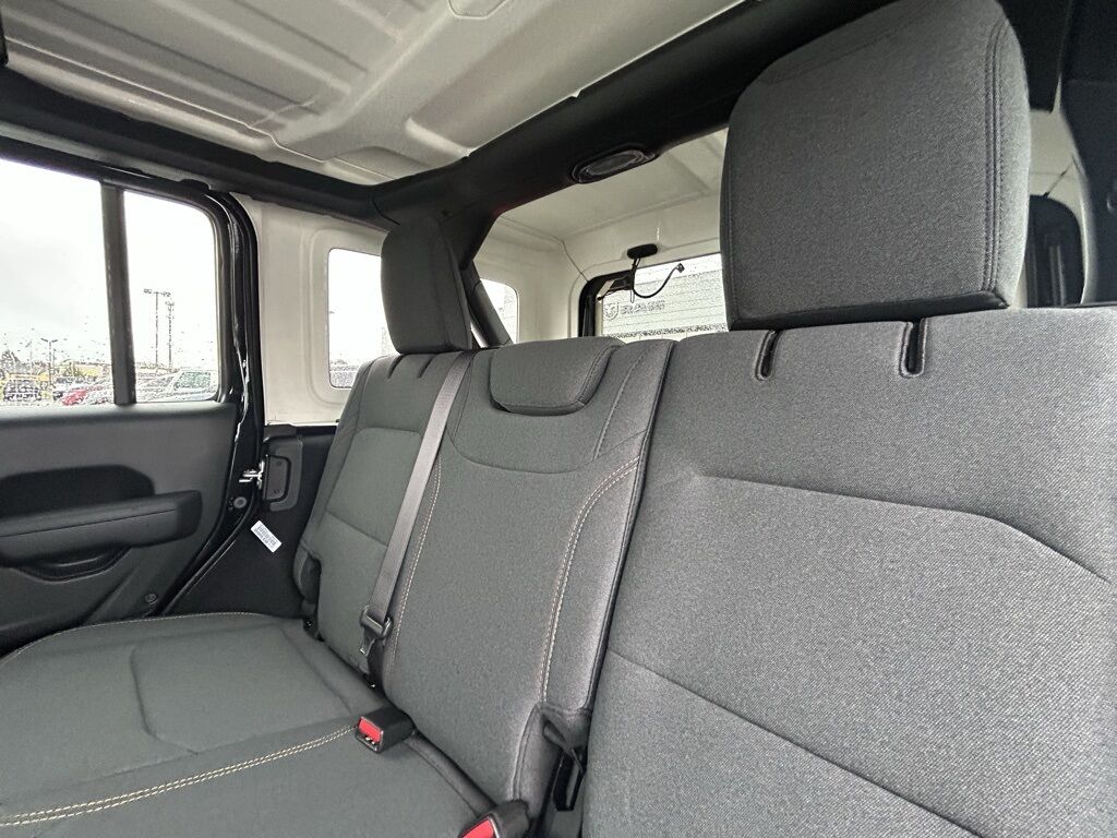 2026 Jeep Wrangler Sport S Crestwood KY