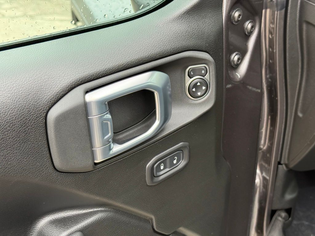 2026 Jeep Wrangler Sport S Crestwood KY