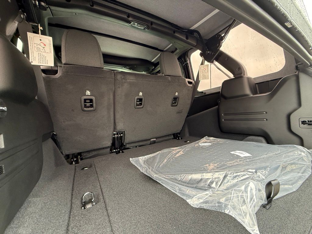 2026 Jeep Wrangler Sport S Crestwood KY