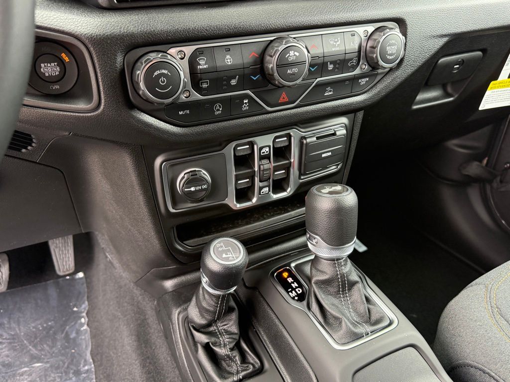 2026 Jeep Wrangler Sport S Crestwood KY