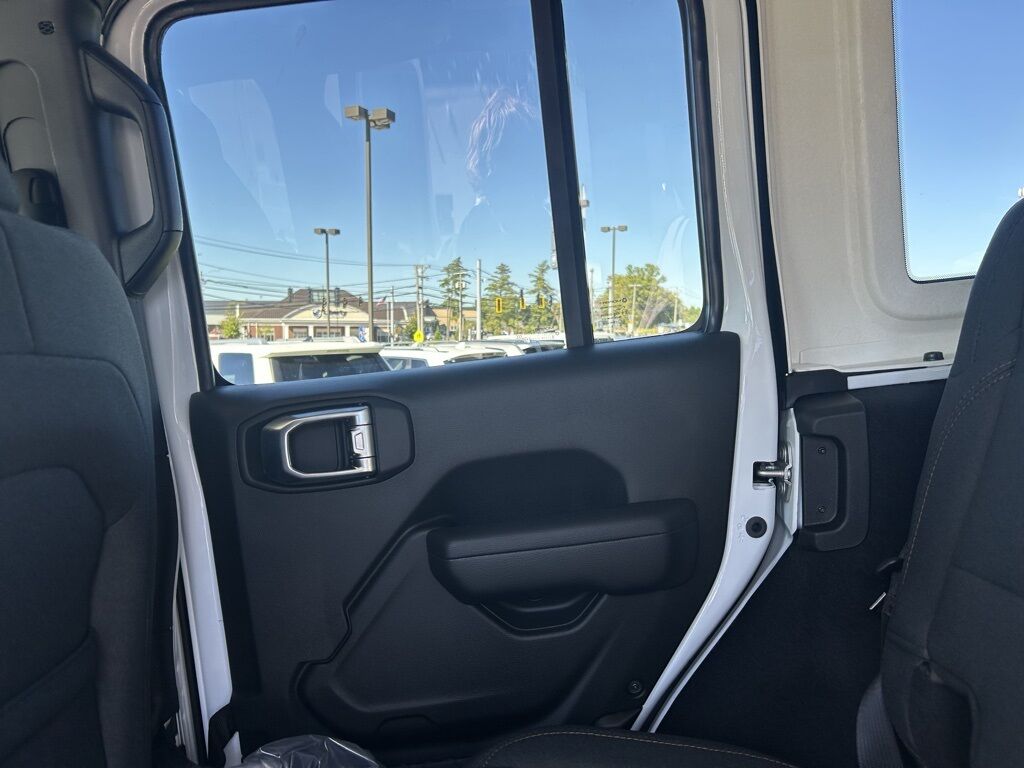 2026 Jeep Wrangler Sport S Crestwood KY