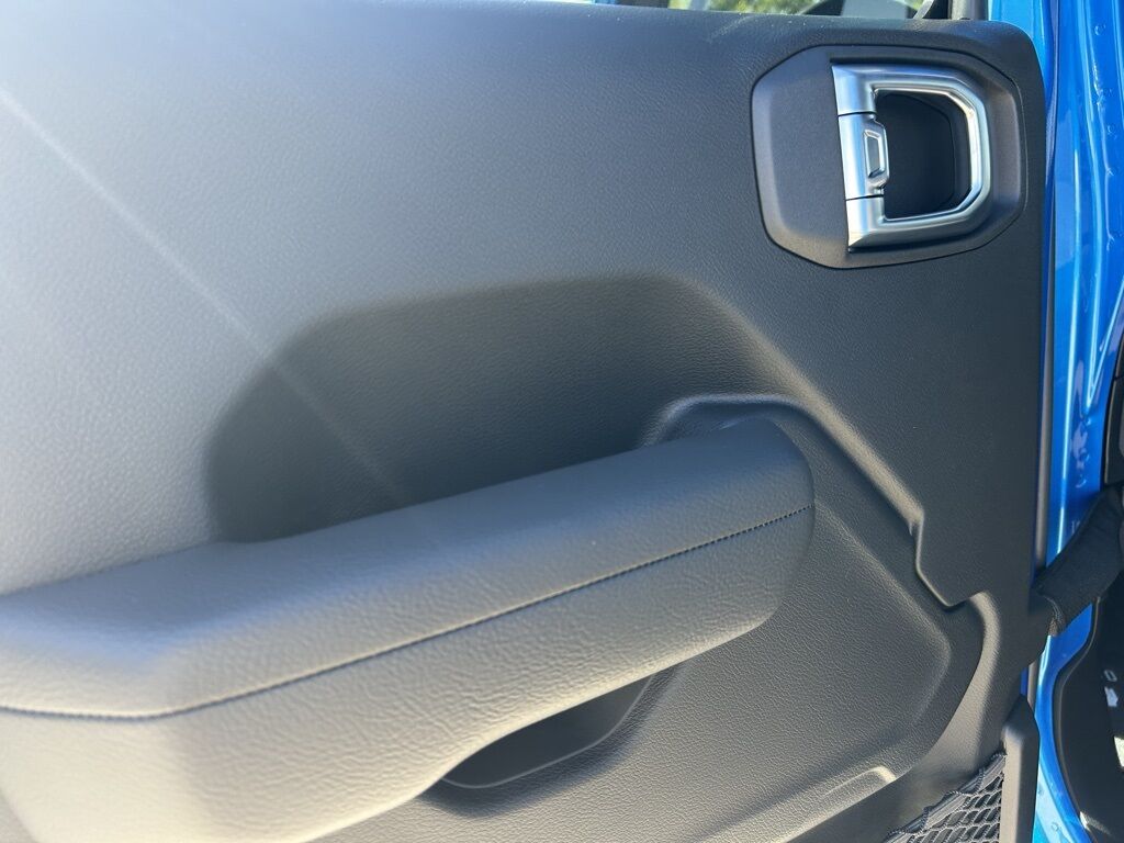 2026 Jeep Wrangler Sport S Crestwood KY