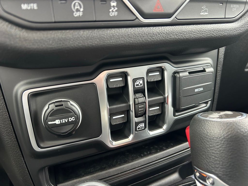 2026 Jeep Wrangler Sport S Crestwood KY