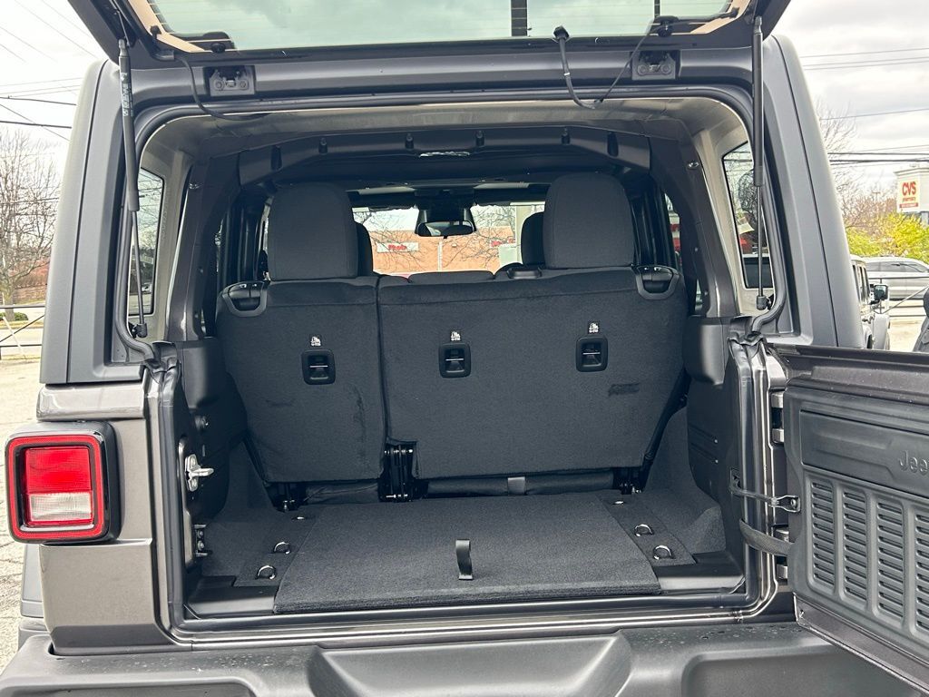 2026 Jeep Wrangler Sport S Crestwood KY