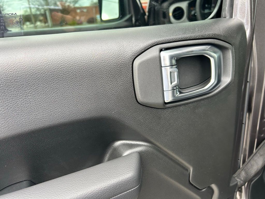 2026 Jeep Wrangler Sport S Crestwood KY