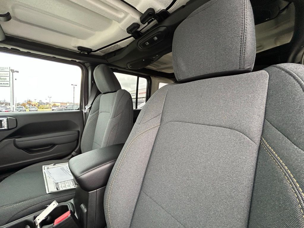 2026 Jeep Wrangler Sport S Crestwood KY