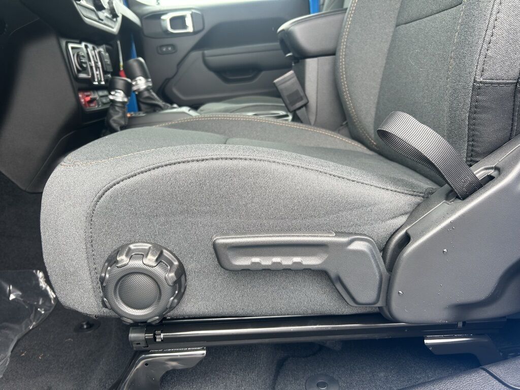 2026 Jeep Wrangler Sport S Crestwood KY