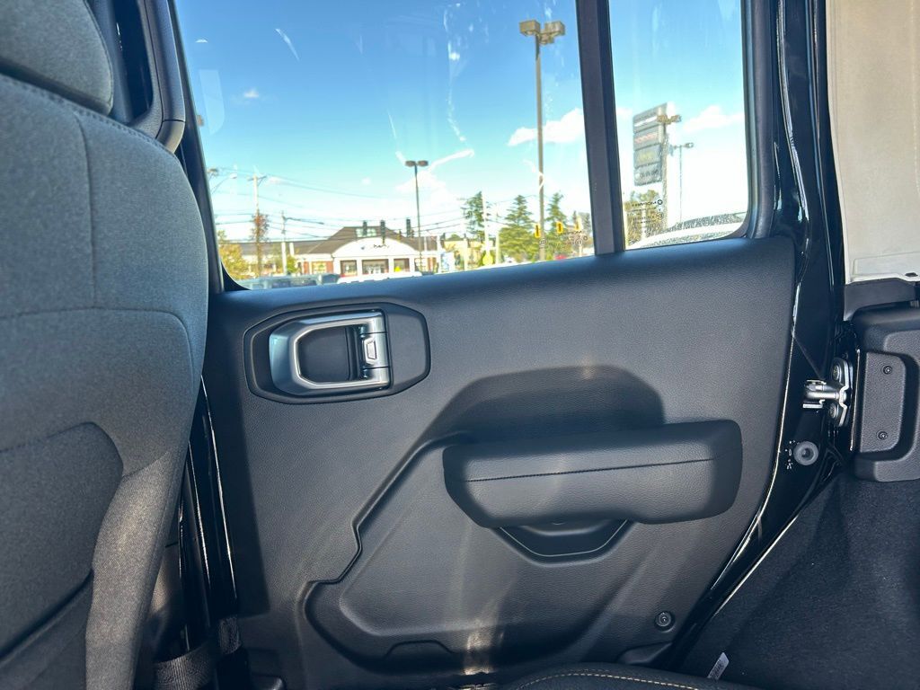 2026 Jeep Wrangler Sport S Crestwood KY