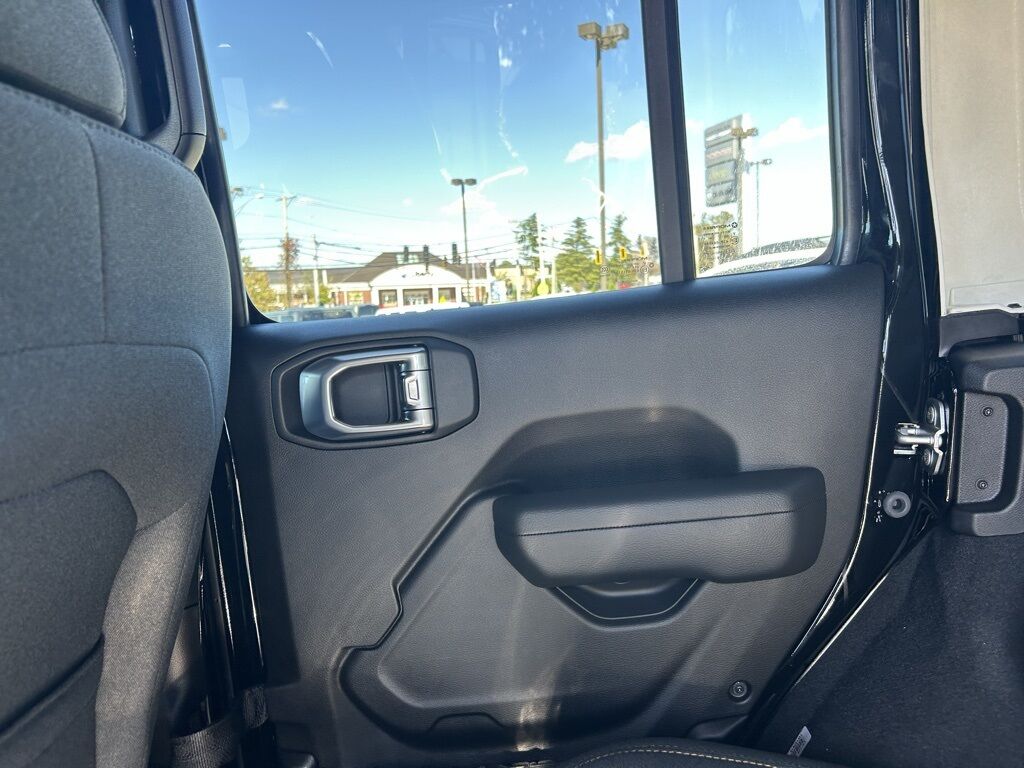 2026 Jeep Wrangler Sport S Crestwood KY