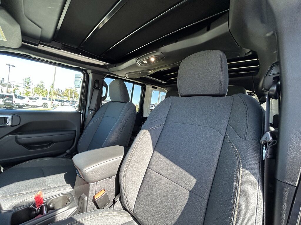 2026 Jeep Wrangler Sport S Crestwood KY