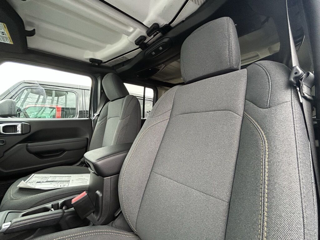 2026 Jeep Wrangler Sport S Crestwood KY