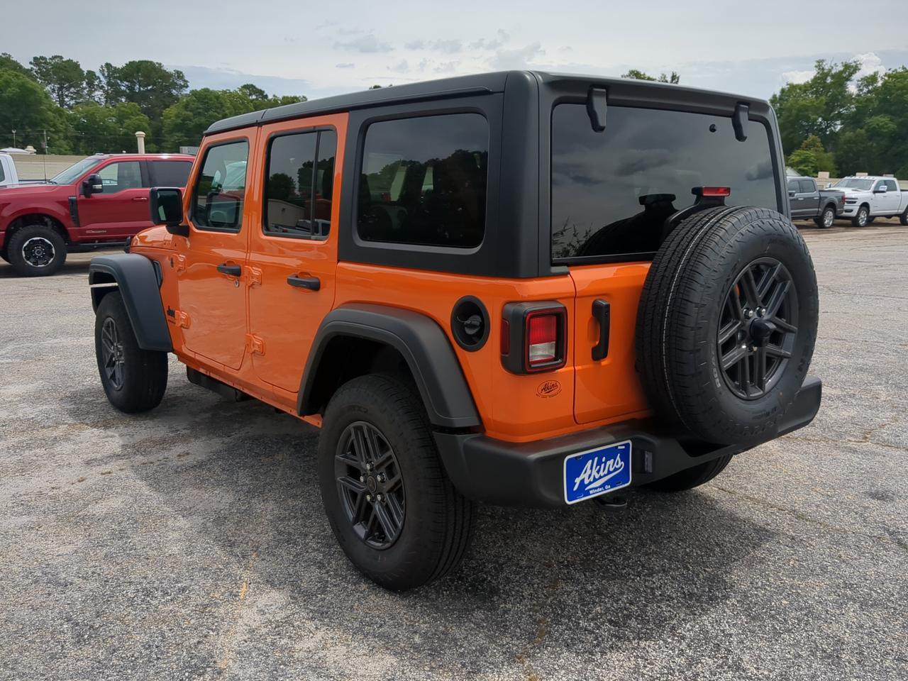 2026 Jeep Wrangler Sport S Appleton WI