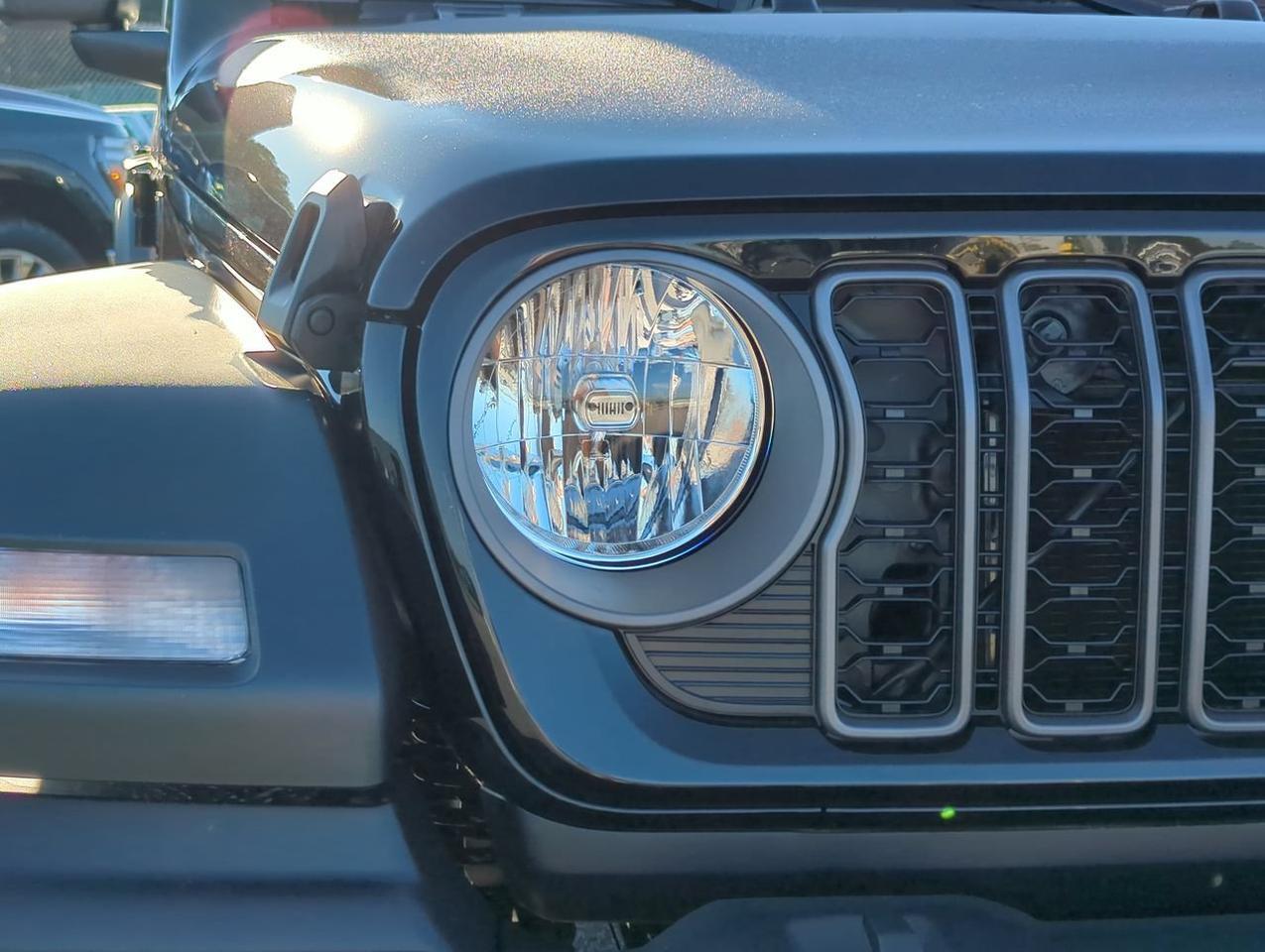 2026 Jeep Wrangler Sport S Appleton WI