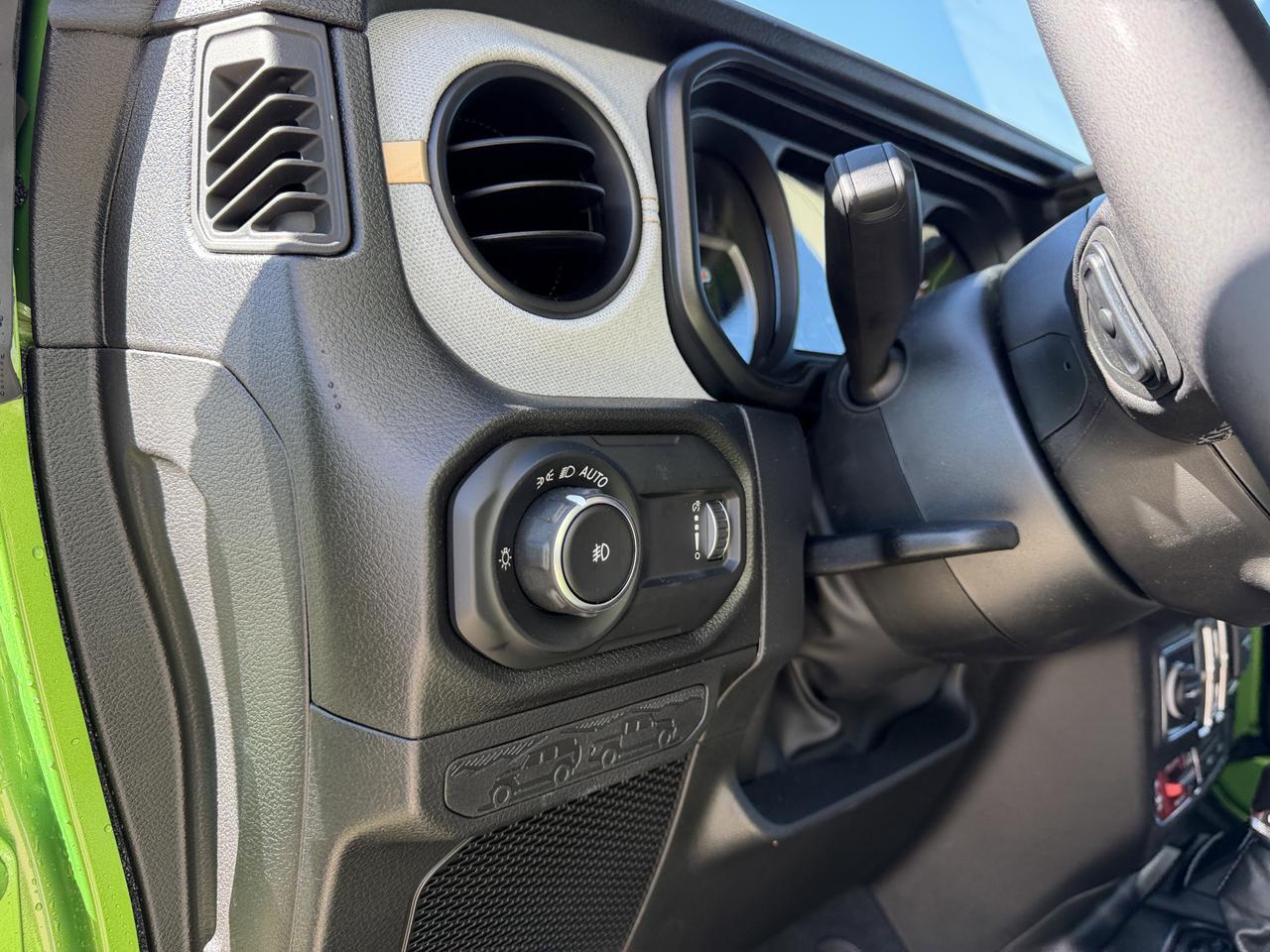 2026 Jeep Wrangler Willys 4x4 | V6 | 33IN Off Road Tires | Leather Heated Seats | Remote Start | Mojito Redwater AB