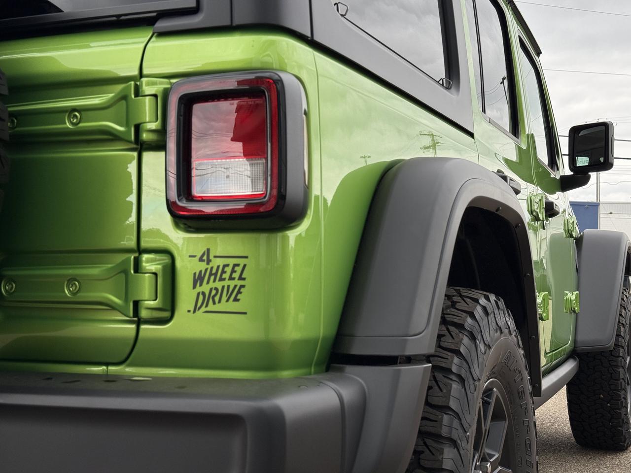 2026 Jeep Wrangler Willys 4x4 | V6 Pentastar | Mojito | Black Leather | Black Freedom 3 Piece Hardtop | 12IN Display Redwater AB