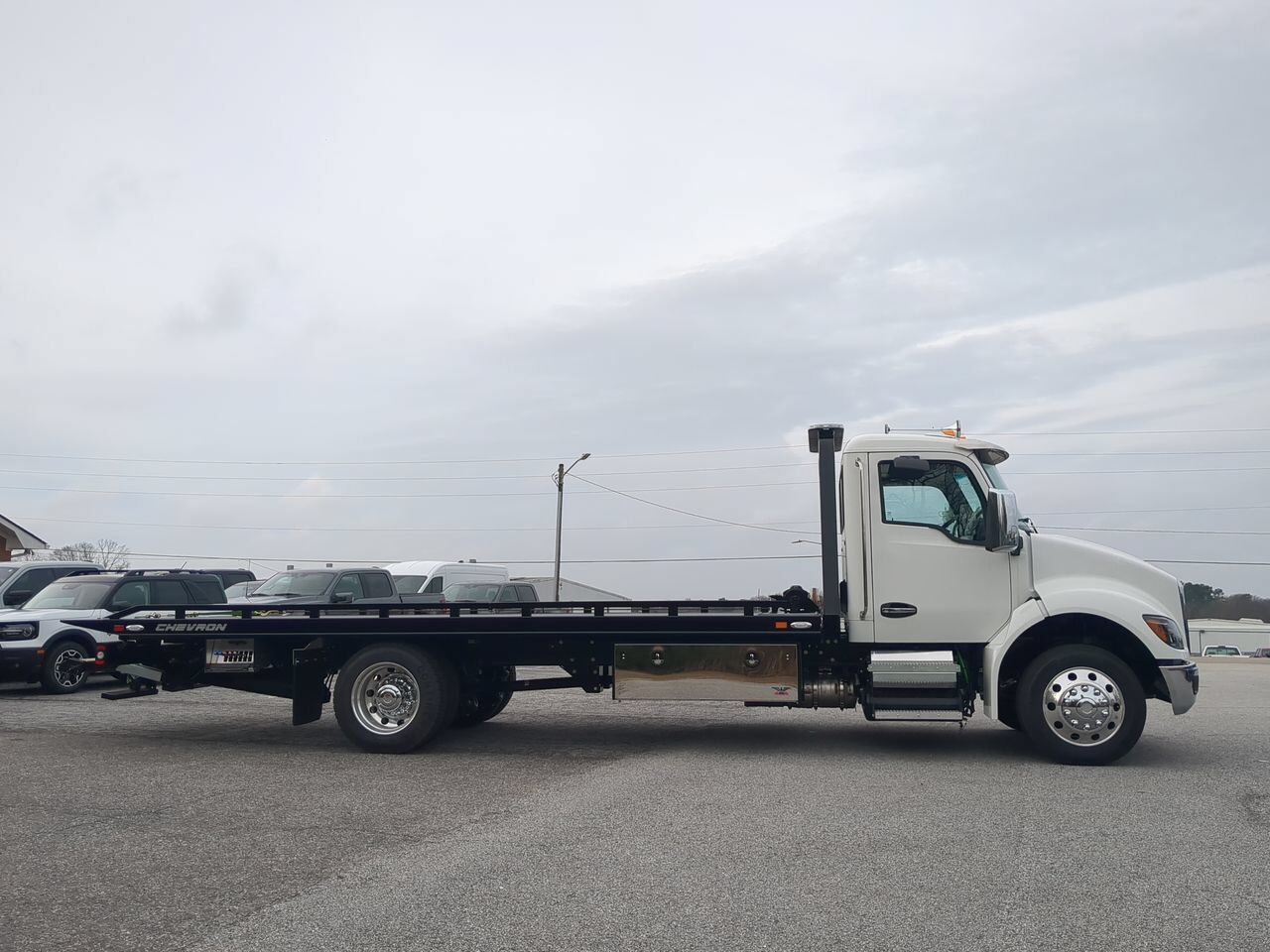 2026 Kenworth No Model T-280 Equipped with 21.5ft Chevron LCG Rollback Winder GA