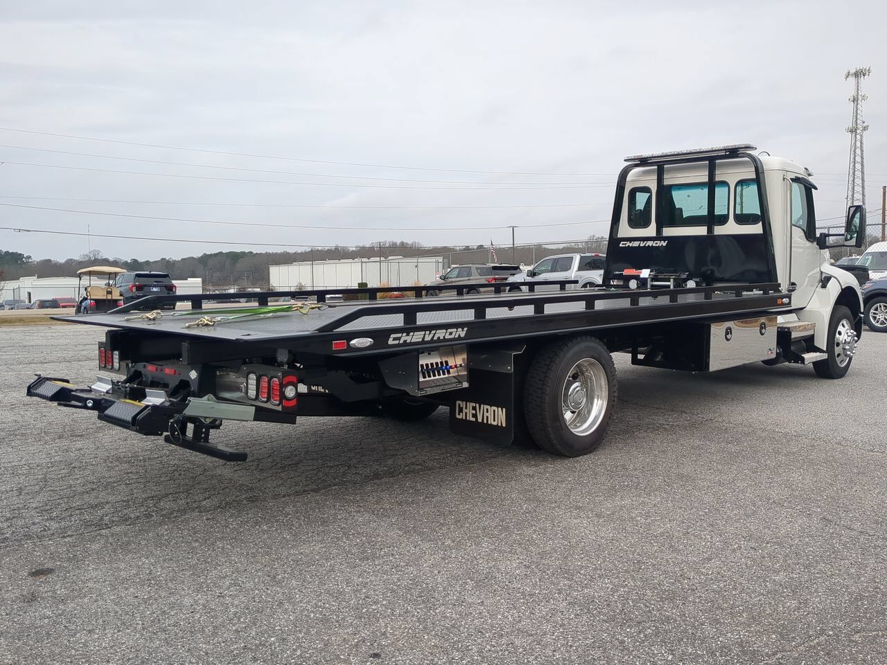 2026 Kenworth No Model T-280 Equipped with 21.5ft Chevron LCG Rollback Winder GA