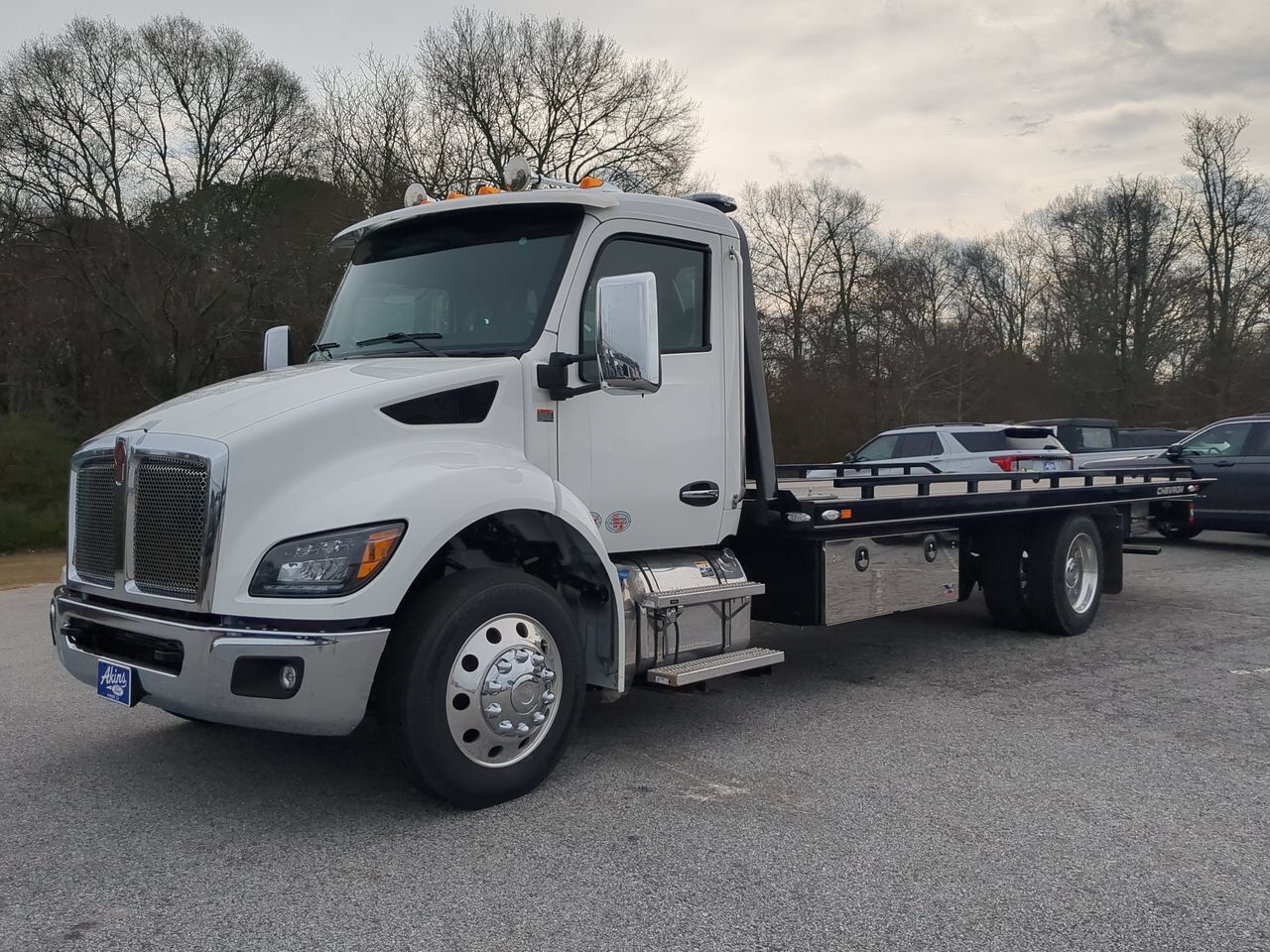 2026 Kenworth No Model T-280 Equipped with 21.5ft Chevron LCG Rollback Winder GA