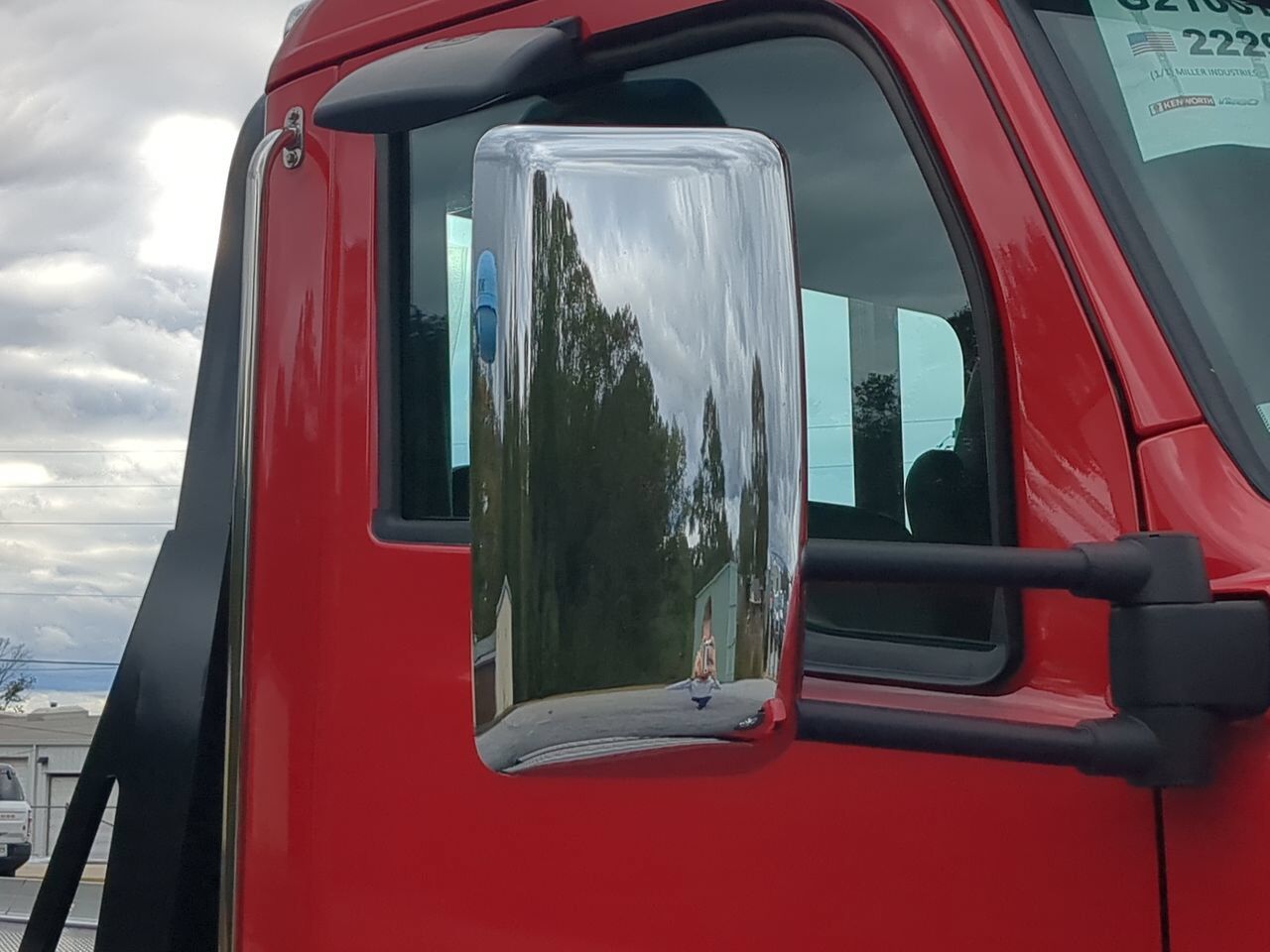 2026 Kenworth T-280 equipped with 21.5ft Chevron LCG Rollback Winder GA