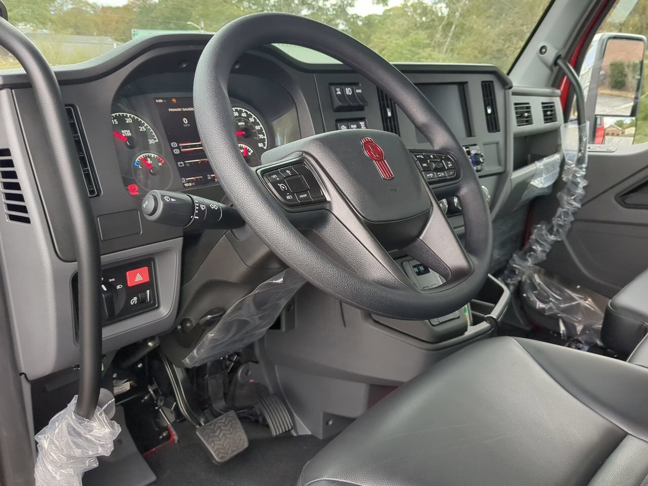 2026 Kenworth T-280 equipped with 21.5ft Chevron LCG Rollback Winder GA