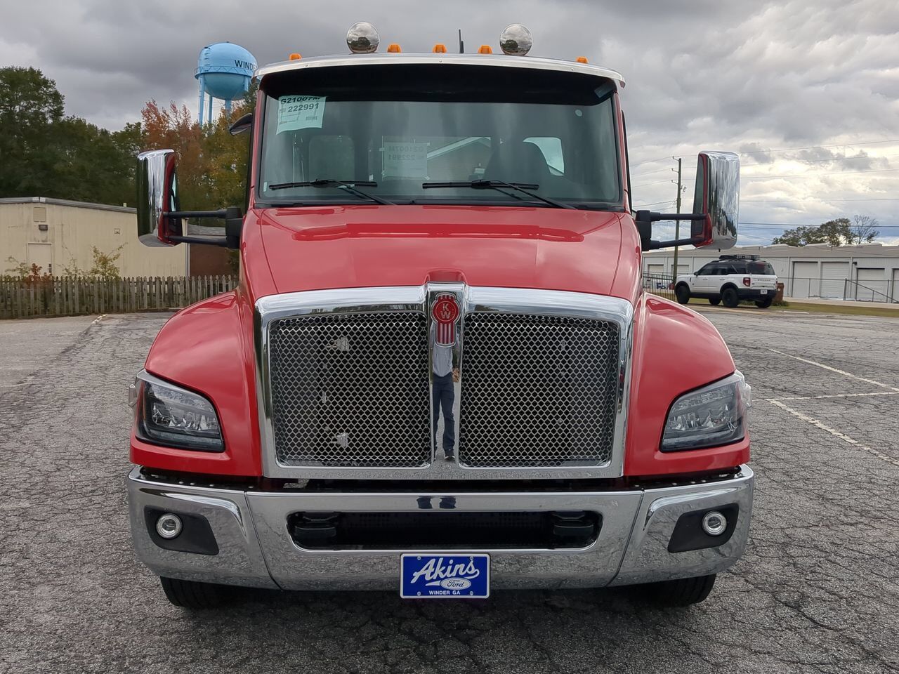 2026 Kenworth T-280 equipped with 21.5ft Chevron LCG Rollback Winder GA