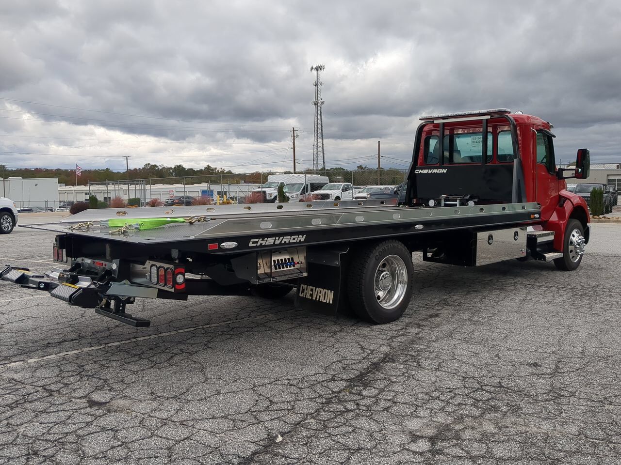 2026 Kenworth T-280 equipped with 21.5ft Chevron LCG Rollback Winder GA