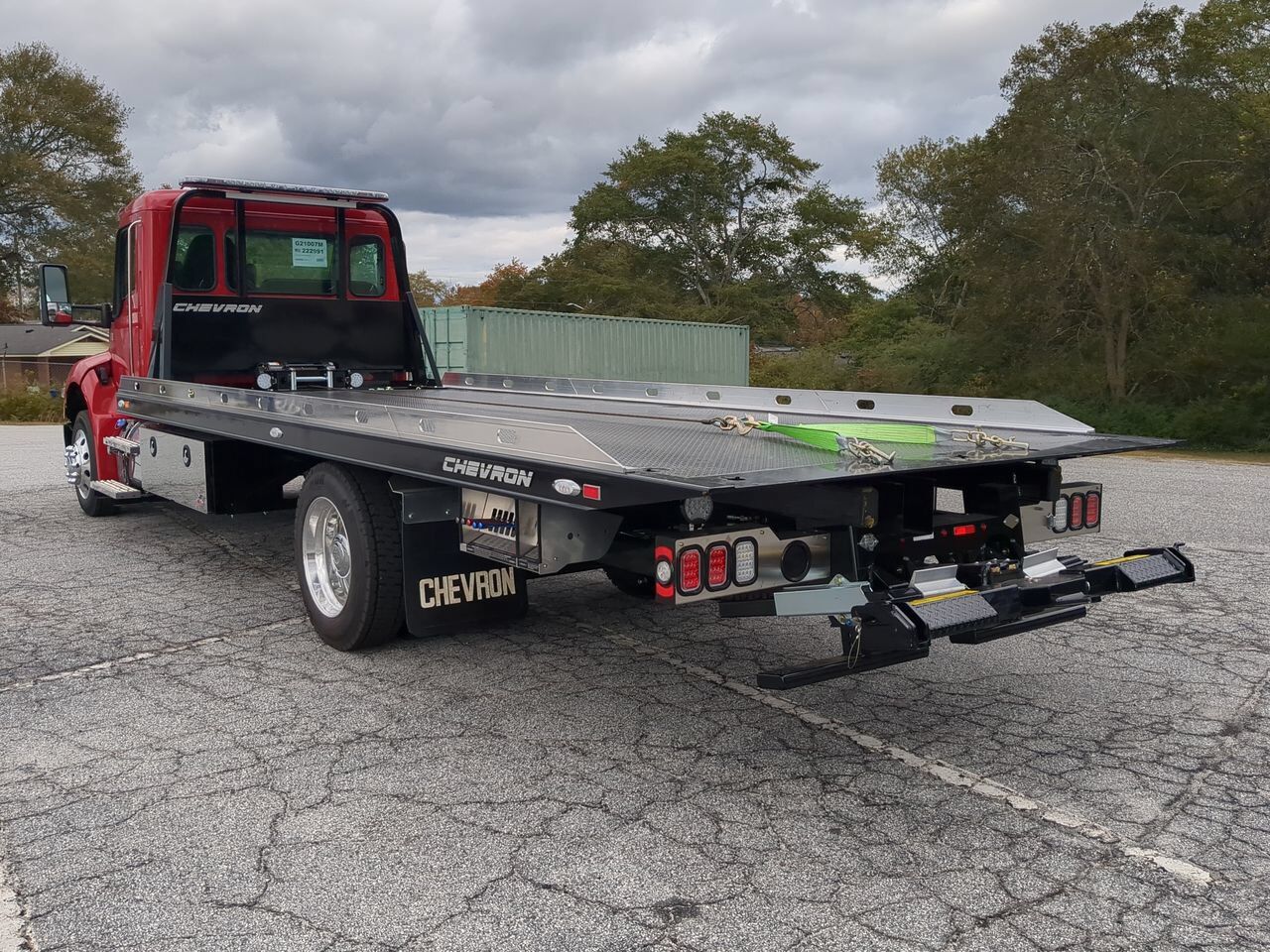 2026 Kenworth T-280 equipped with 21.5ft Chevron LCG Rollback Winder GA