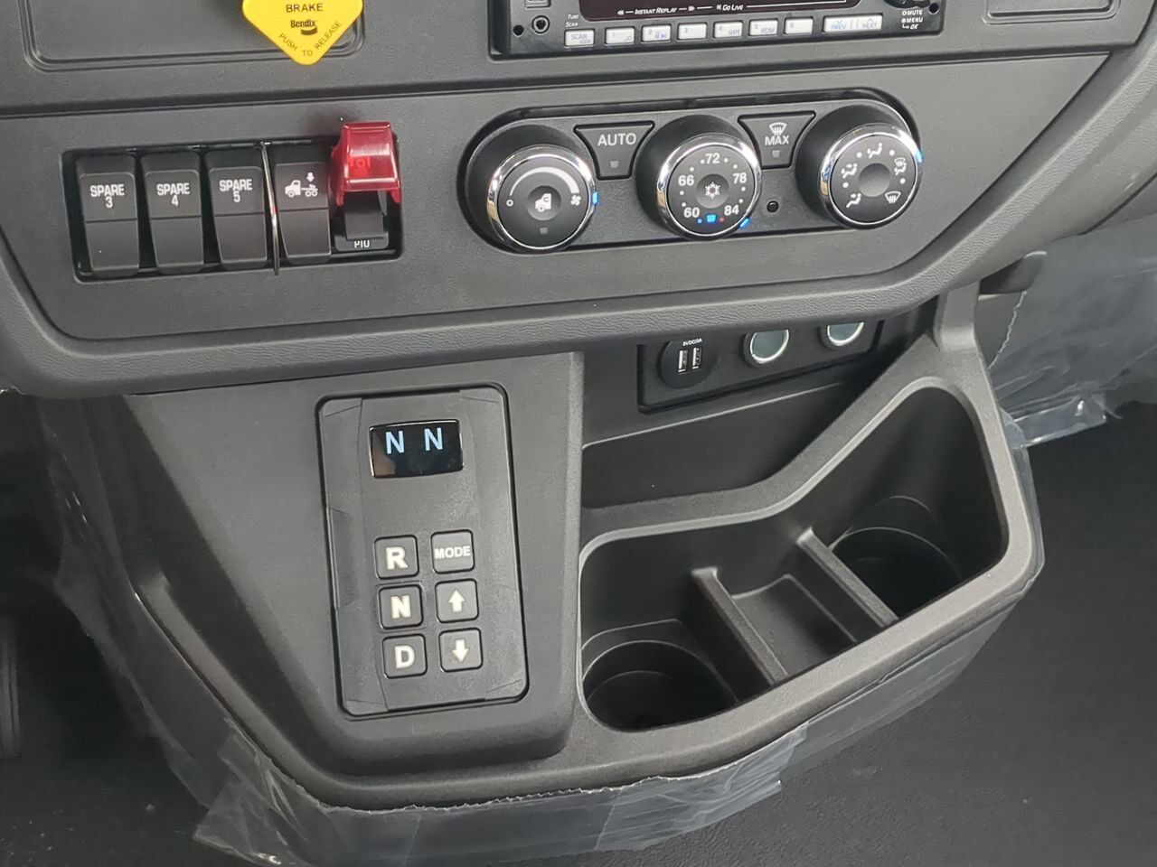 2026 Kenworth T-280 equipped with 21.5ft Chevron LCG Rollback Winder GA