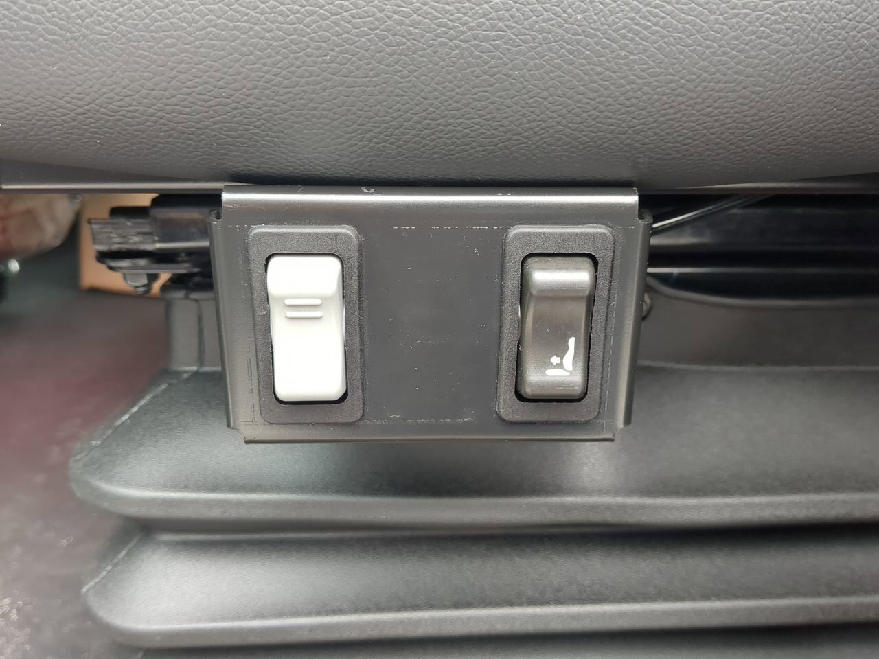 2026 Kenworth T-280 equipped with 21.5ft Chevron LCG Rollback Winder GA