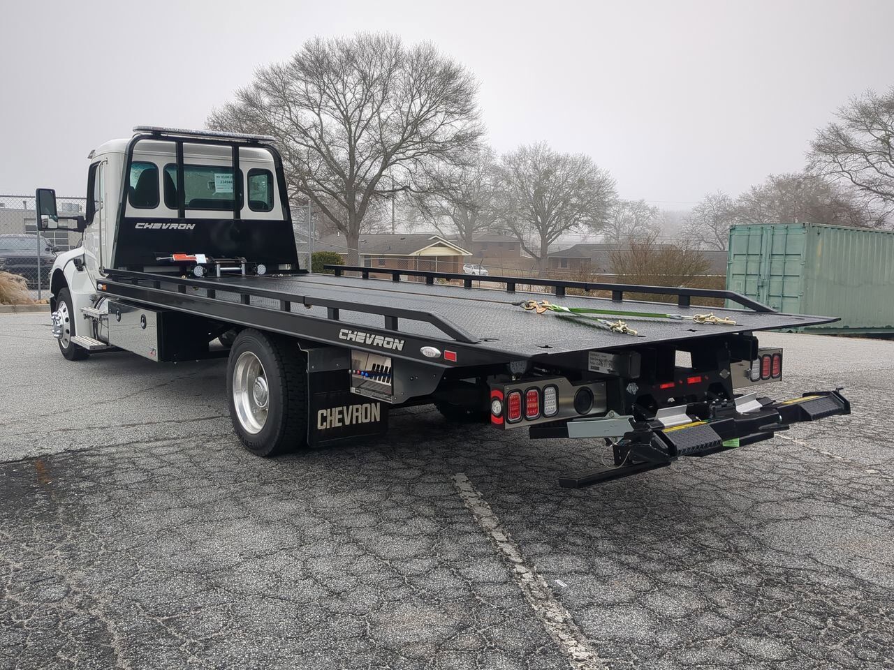 2026 Kenworth T-280 equipped with 21.5ft Chevron LCG Rollback Winder GA