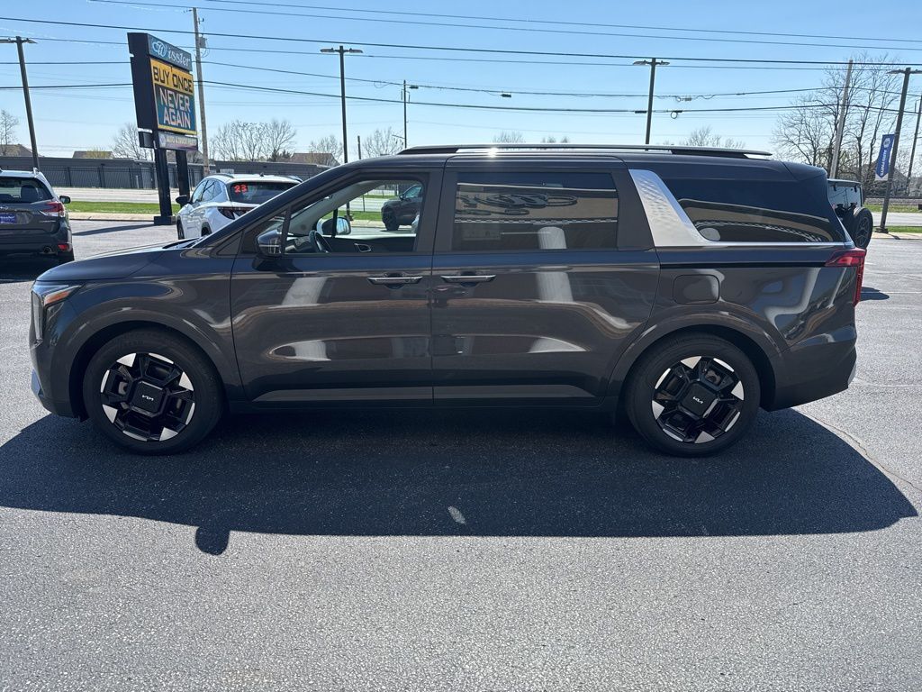 2026 Kia Carnival EX