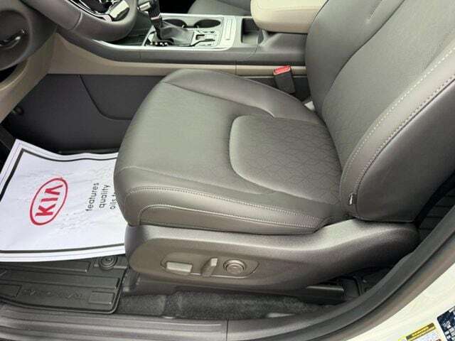 2026 Kia Carnival EX Cape Girardeau MO