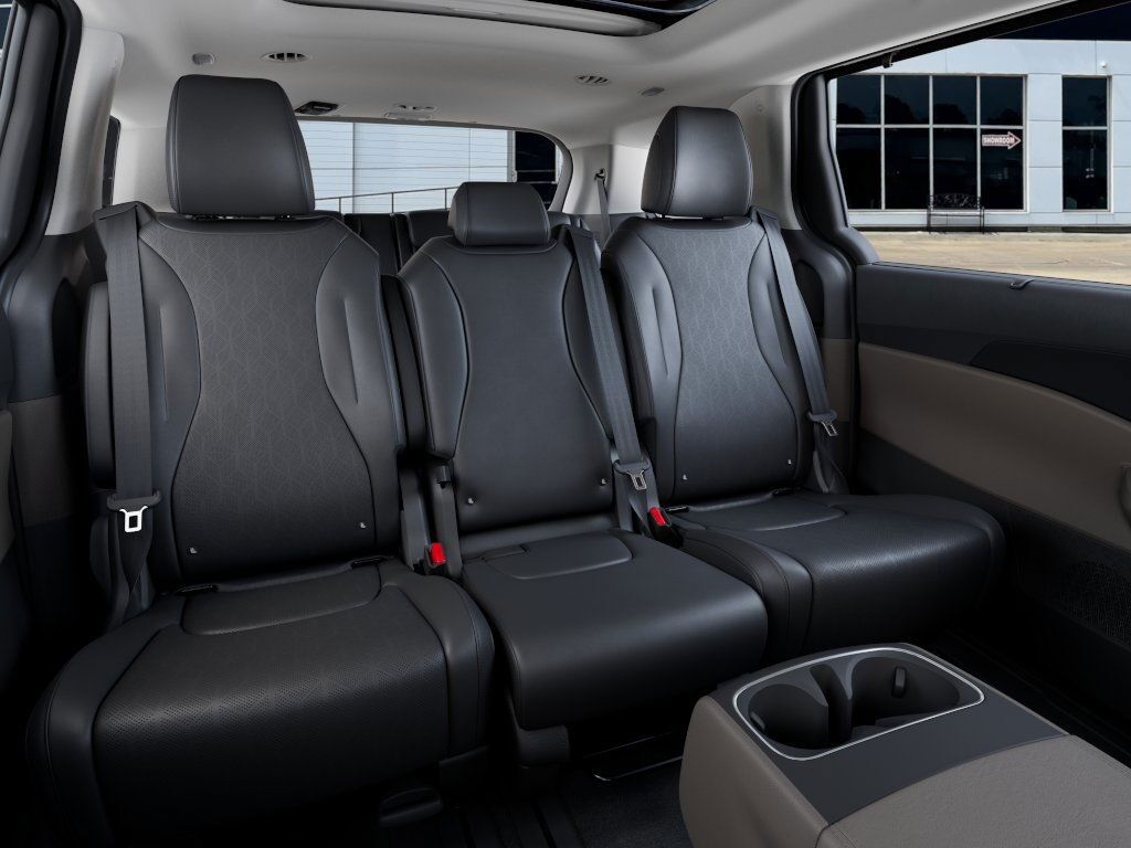 2026 Kia Carnival Hybrid Akron OH