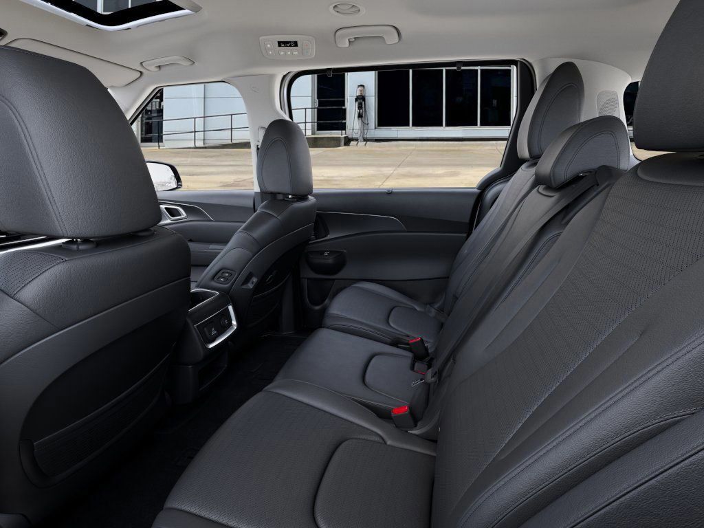 2026 Kia Carnival Hybrid Akron OH