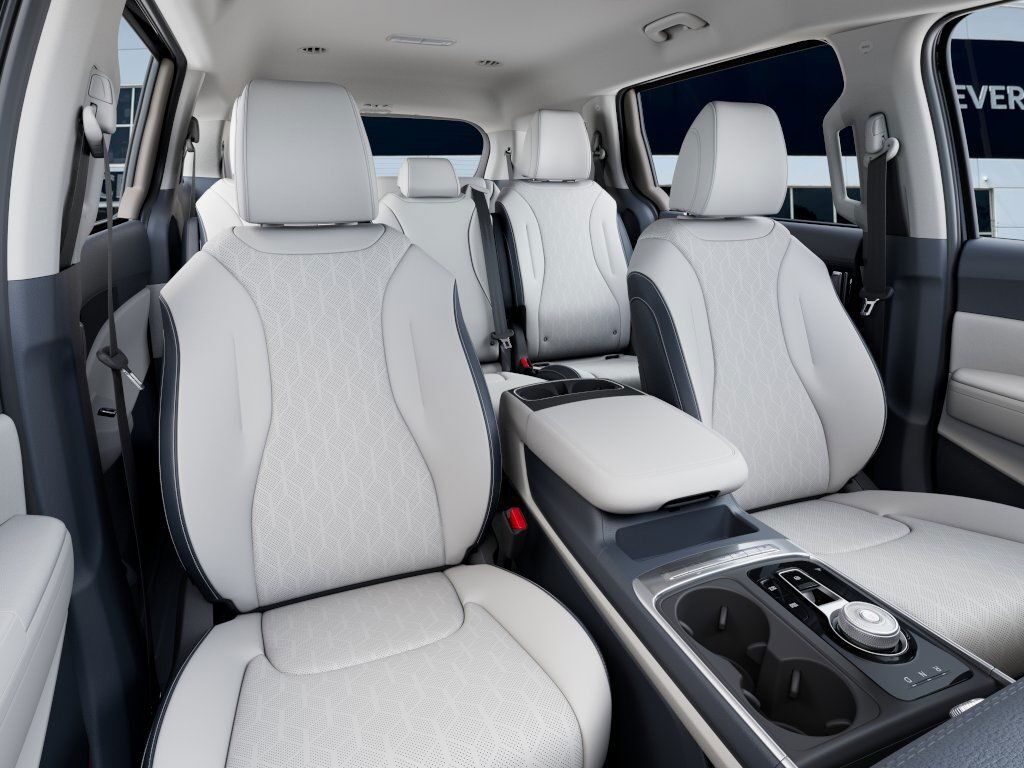 2026 Kia Carnival Hybrid EX Akron OH