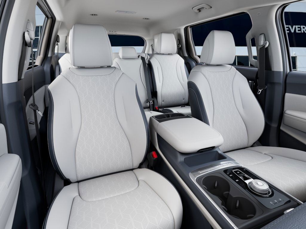 2026 Kia Carnival Hybrid EX Akron OH