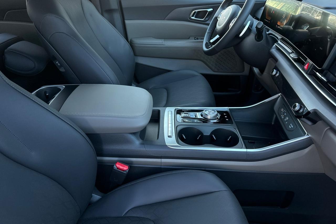 2026 Kia Carnival Hybrid EX Salinas CA