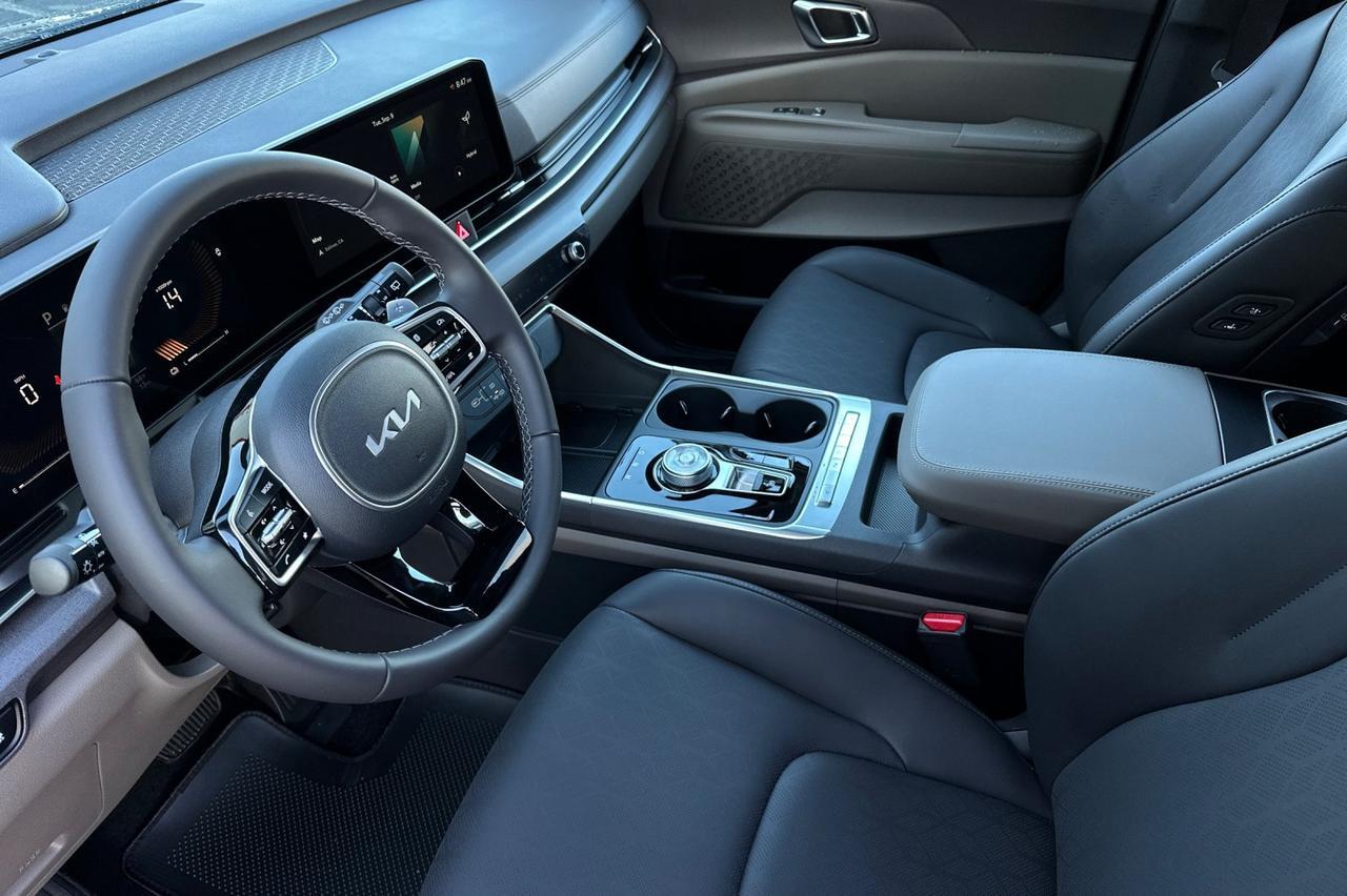 2026 Kia Carnival Hybrid EX Salinas CA