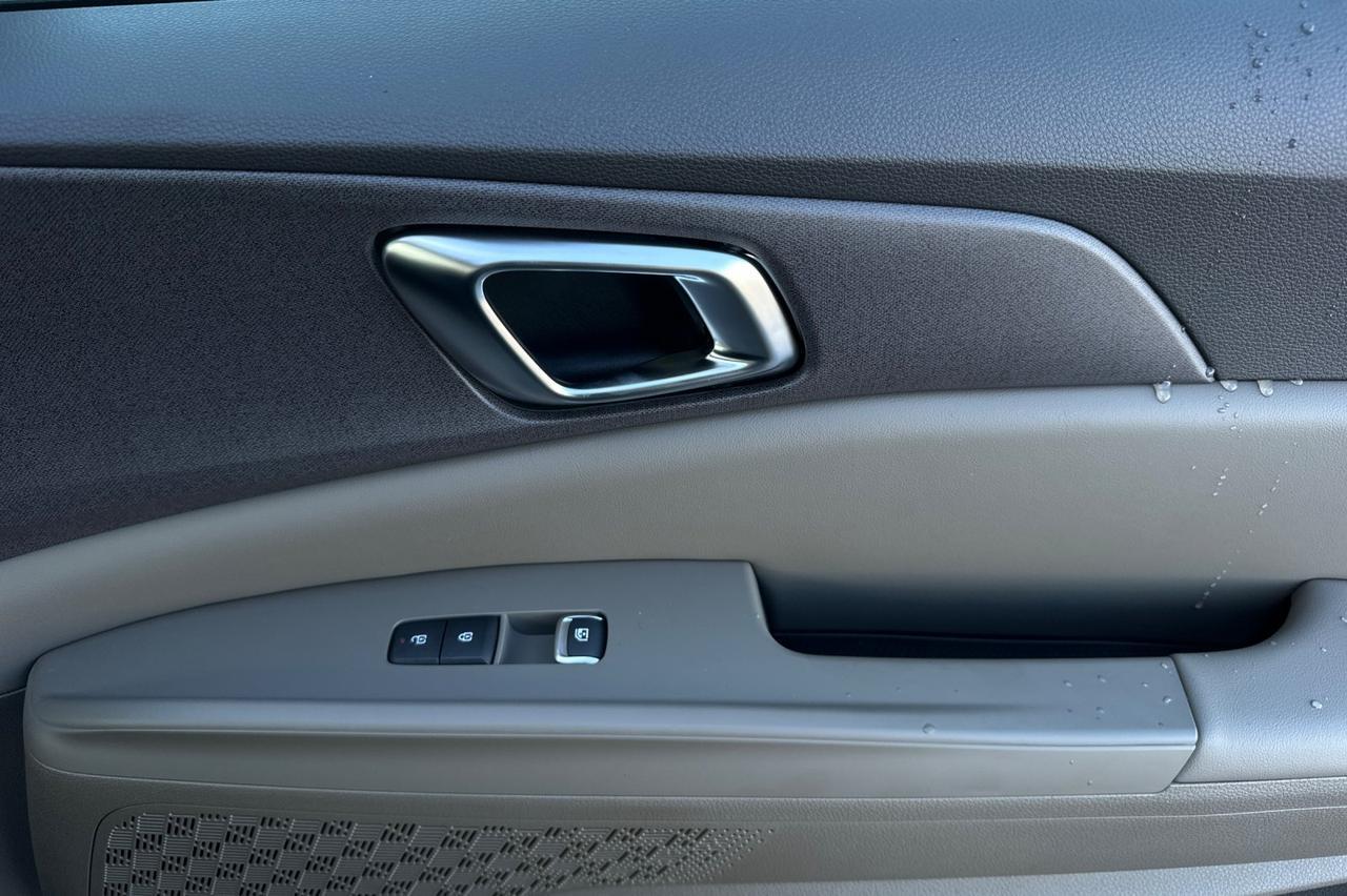 2026 Kia Carnival Hybrid EX Salinas CA
