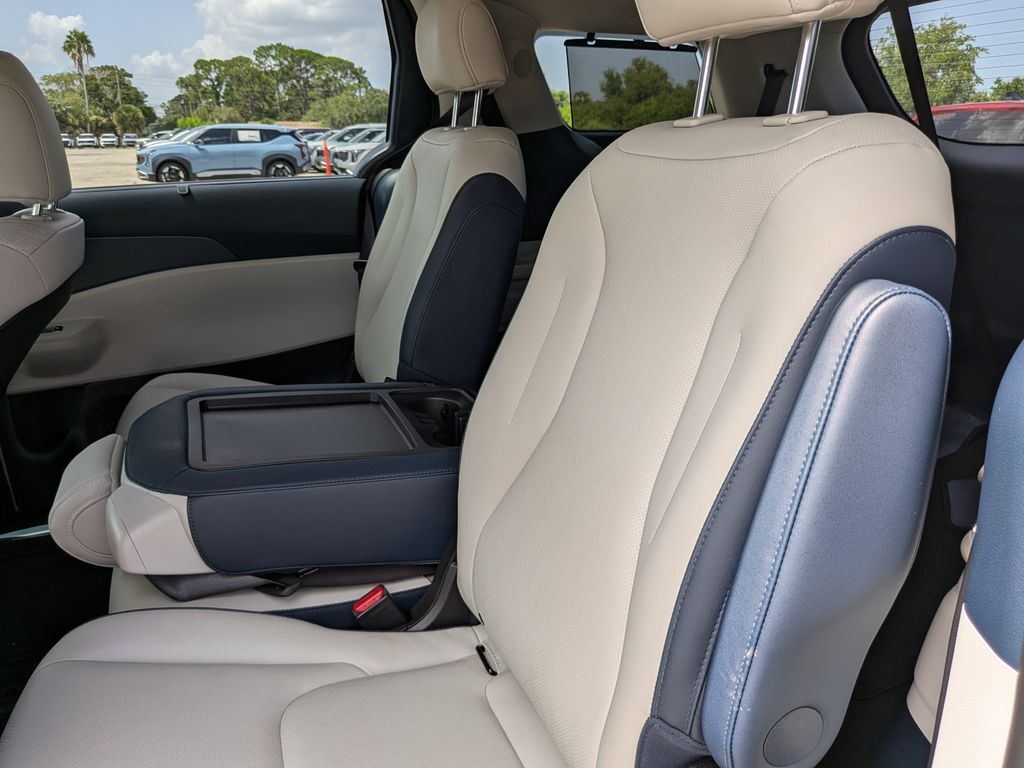 2026 Kia Carnival Hybrid EX San Clemente CA