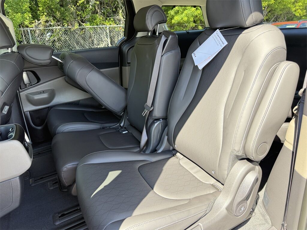 2026 Kia Carnival Hybrid EX San Clemente CA